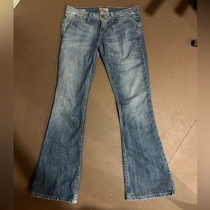 Low-rise flare jeans